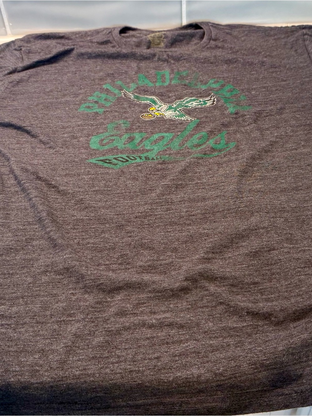 Retro logo Philadelphia Eagles t shirt - Picture 2 of 4